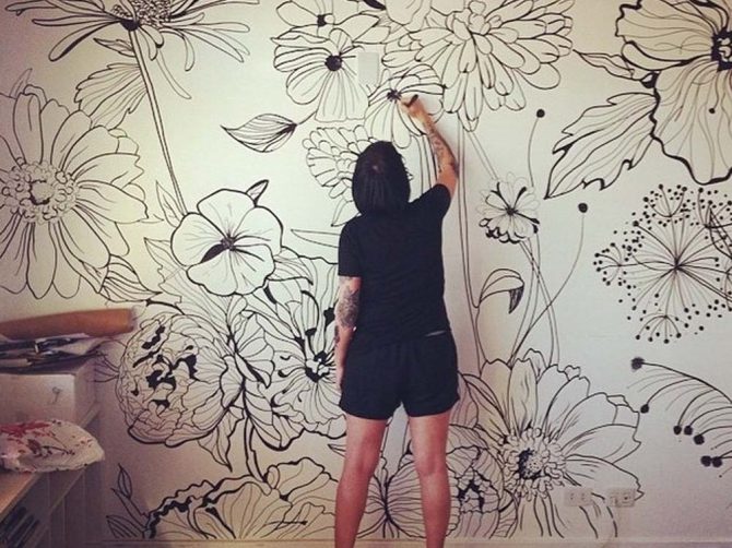 vẽ tranh tường họa tiết hoa lá đen trắng đẹp mã 02